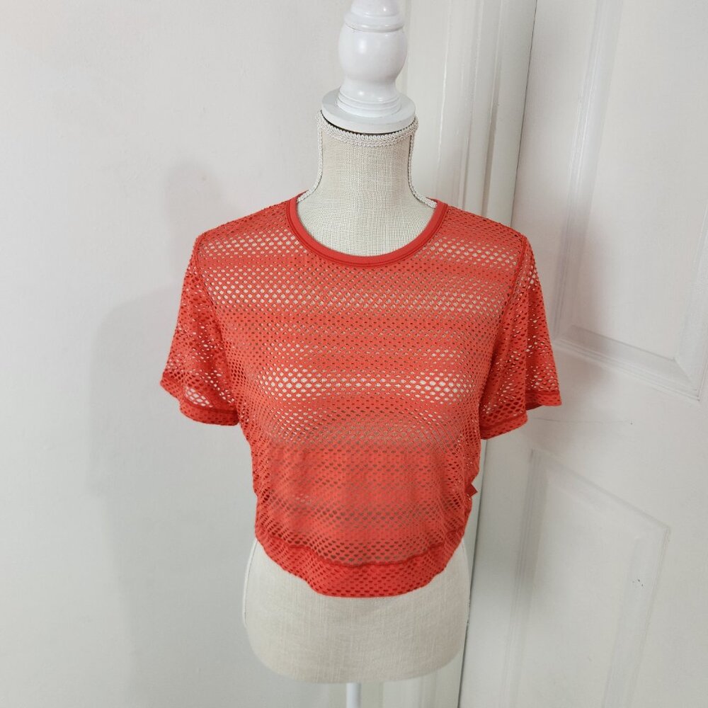 Lululemon Top Womens 10 Sunset Orange Sweat Your Heart Out Crop Mesh Netted